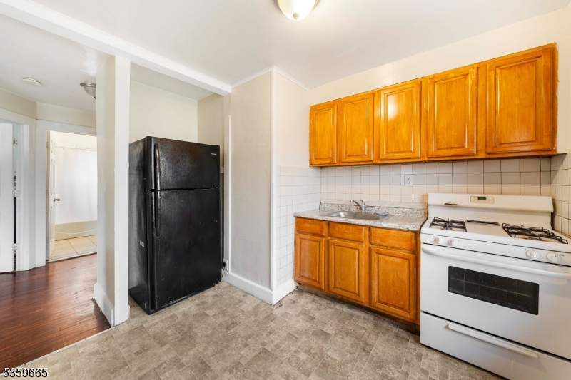 28 Beechwood Pl