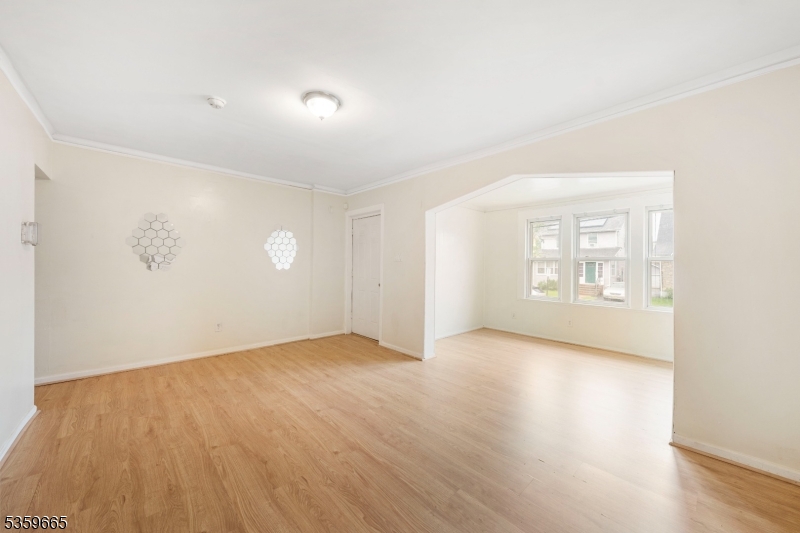 28 Beechwood Pl