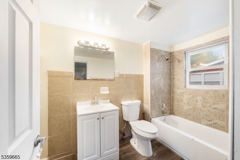 28 Beechwood Pl