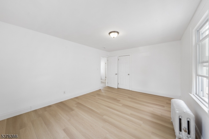 244 Isabella Ave