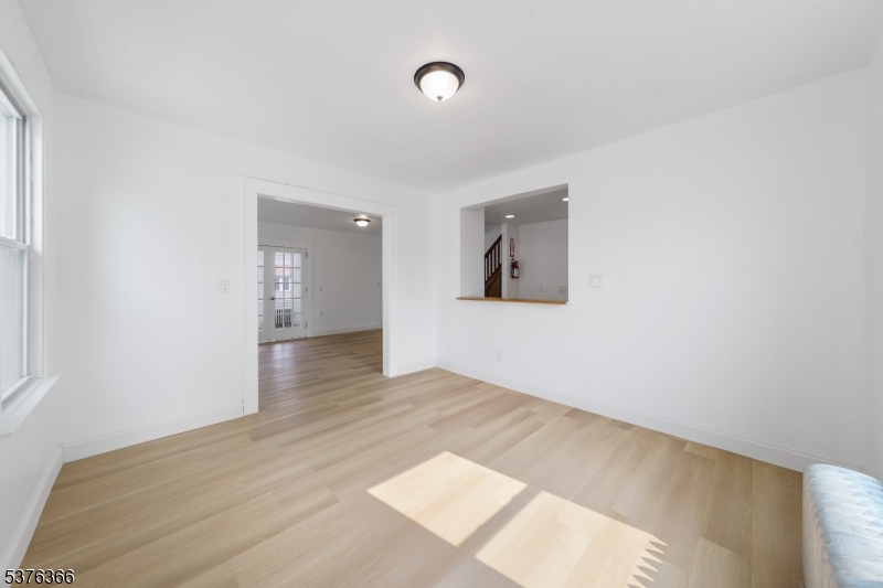 244 Isabella Ave