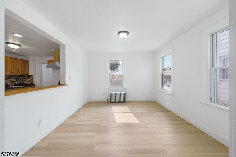 244 Isabella Ave
