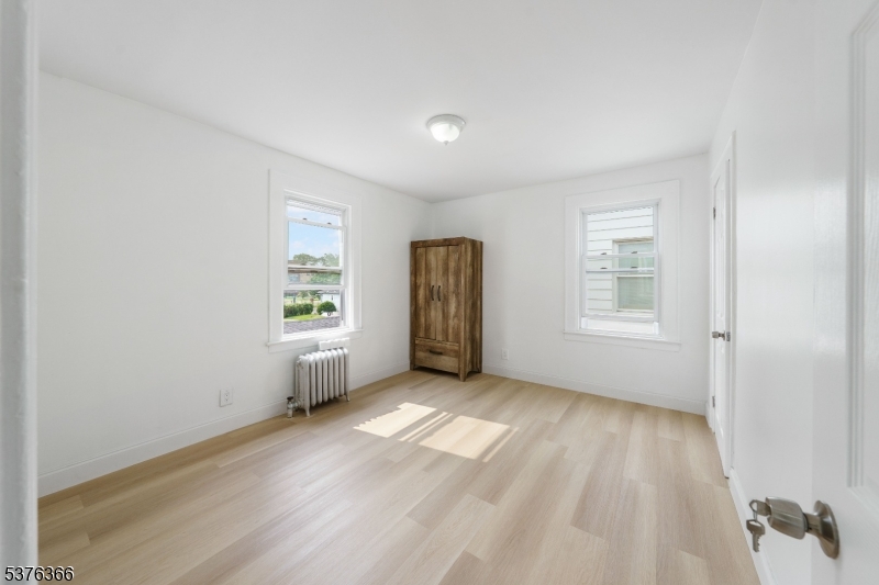 244 Isabella Ave