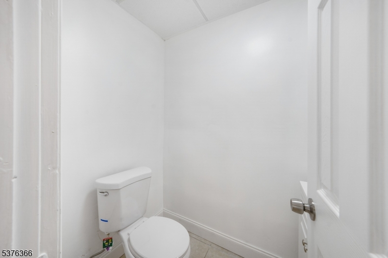 244 Isabella Ave