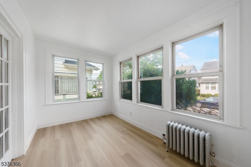 244 Isabella Ave