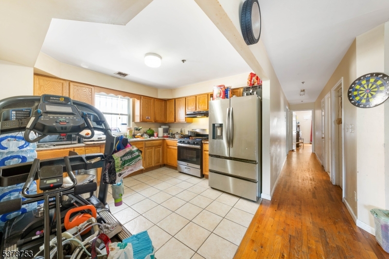 28 Branford St 3