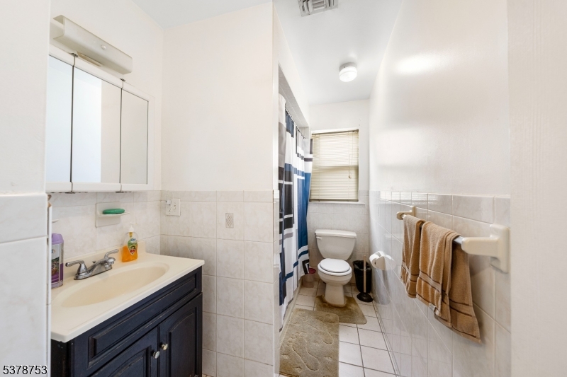 28 Branford St 3