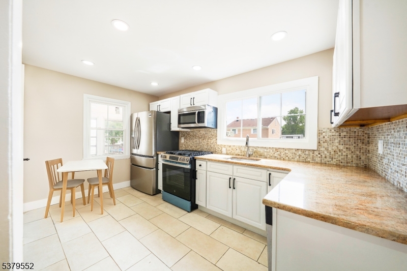 9 Winston Dr