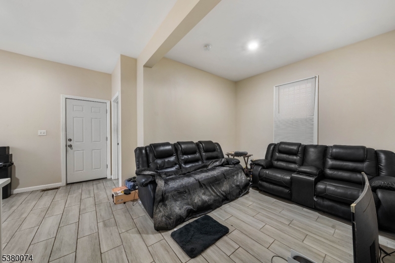 146 Sherman Ave
