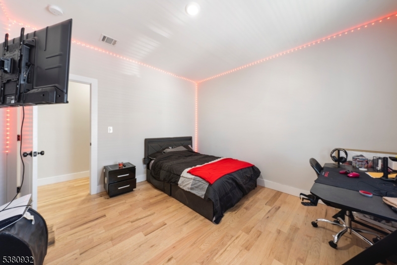 70 19th Ave