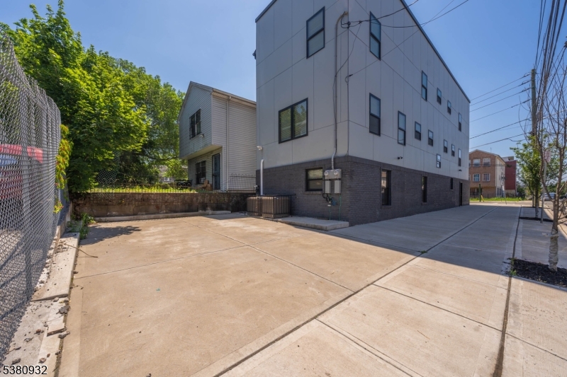 70 19th Ave