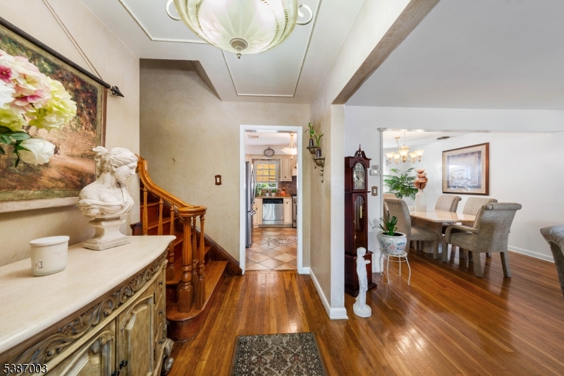 437 Durling Rd