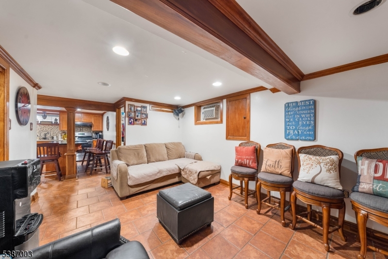 437 Durling Rd