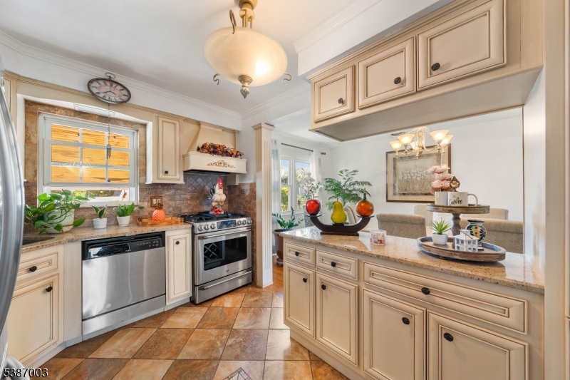 437 Durling Rd