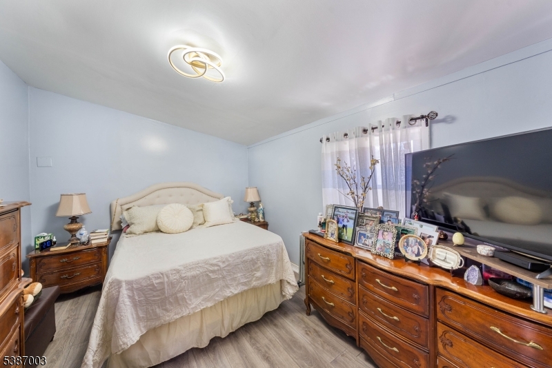 437 Durling Rd