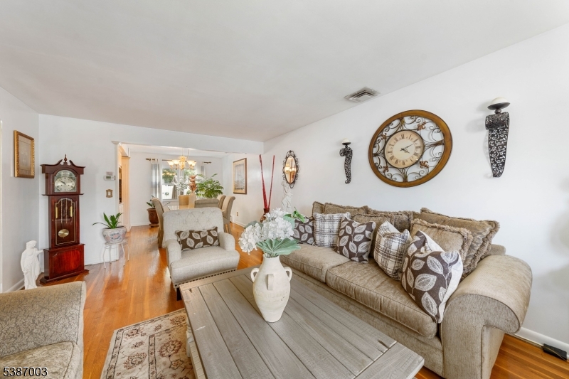 437 Durling Rd