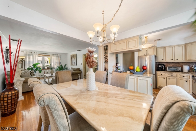437 Durling Rd