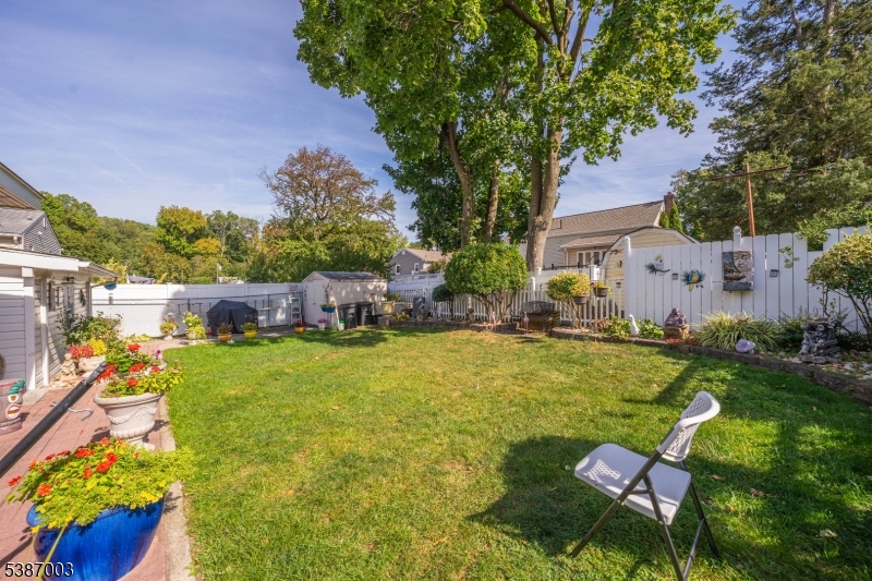 437 Durling Rd