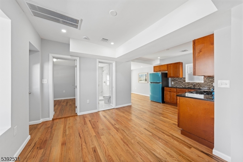 524 Bamford Ave