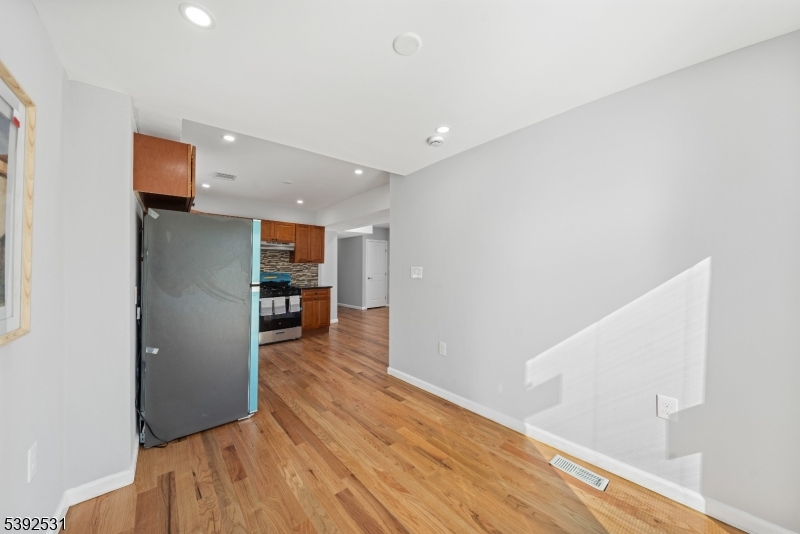 524 Bamford Ave