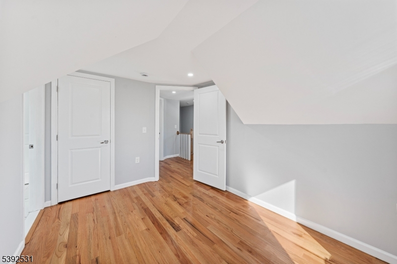 524 Bamford Ave