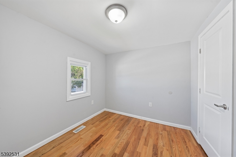 524 Bamford Ave