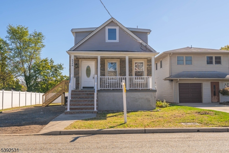 524 Bamford Ave