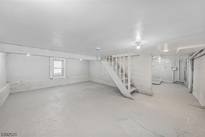 524 Bamford Ave