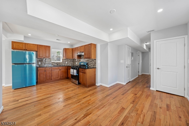 524 Bamford Ave