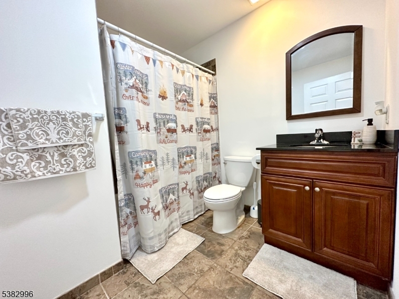 594-596 Jefferson Ave 304