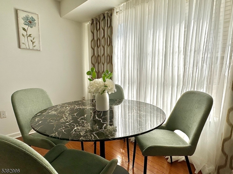 594-596 Jefferson Ave 304