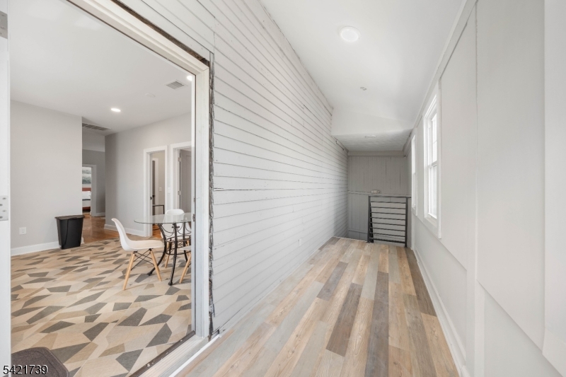 261-263 Elizabeth Ave