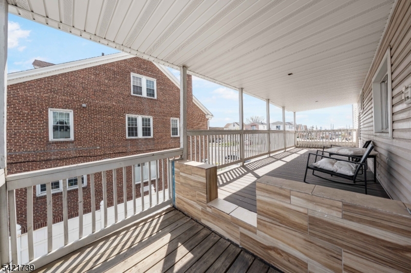 261-263 Elizabeth Ave