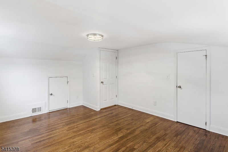229 Hillcrest Ter