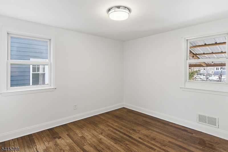 229 Hillcrest Ter