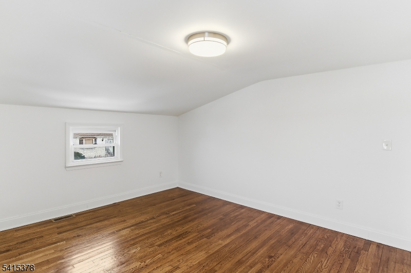 229 Hillcrest Ter