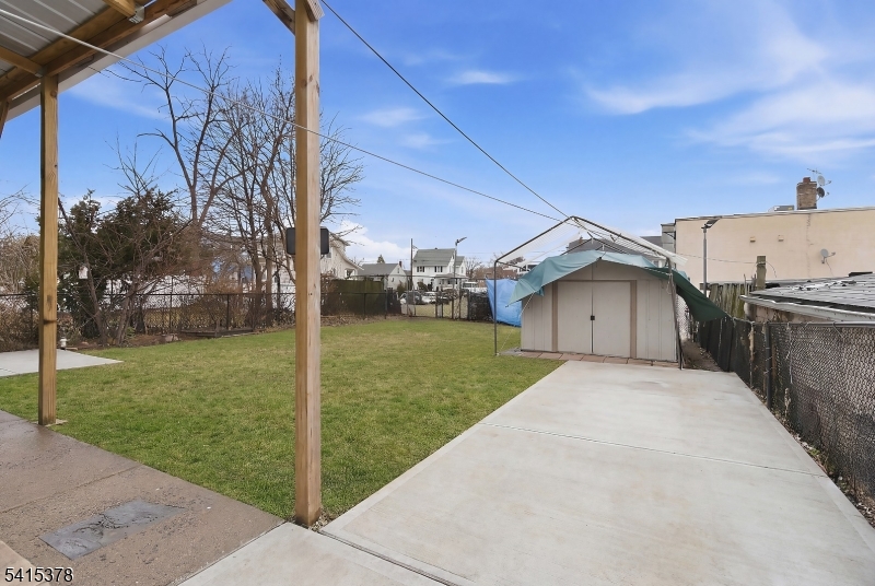229 Hillcrest Ter