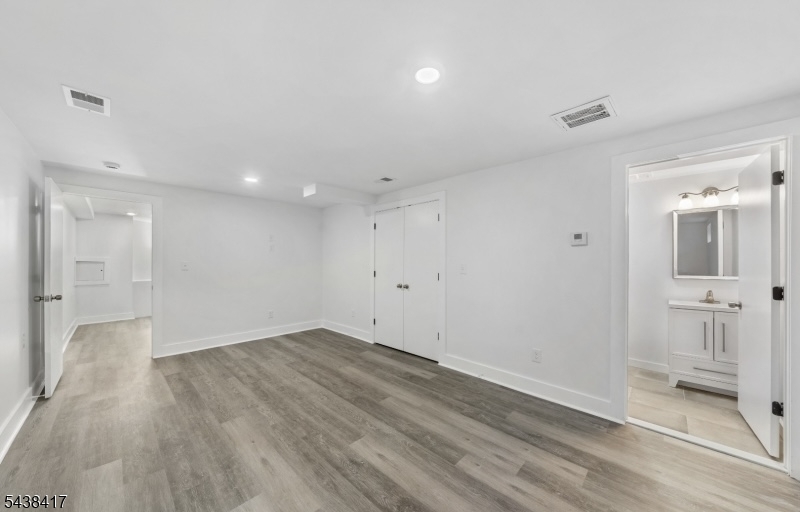 1119 Hampton Place 1