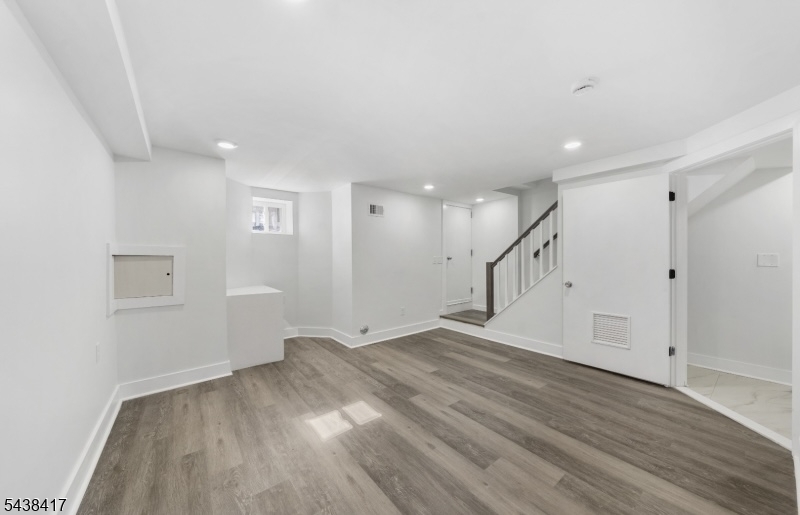 1119 Hampton Place 1