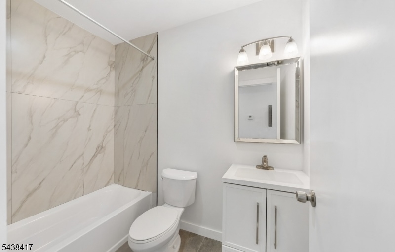 1119 Hampton Place 1