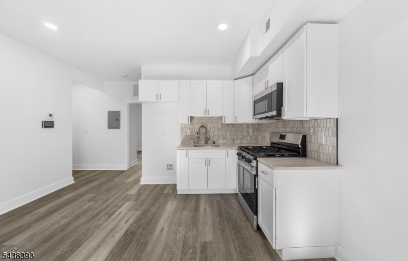 1119 Hampton Place 2