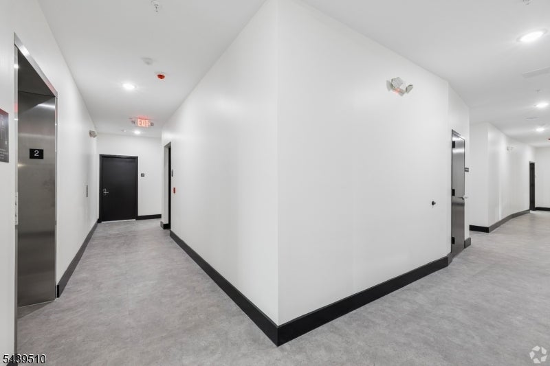 448 S Orange Ave 203