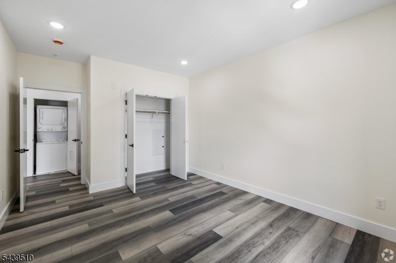 448 S Orange Ave 203