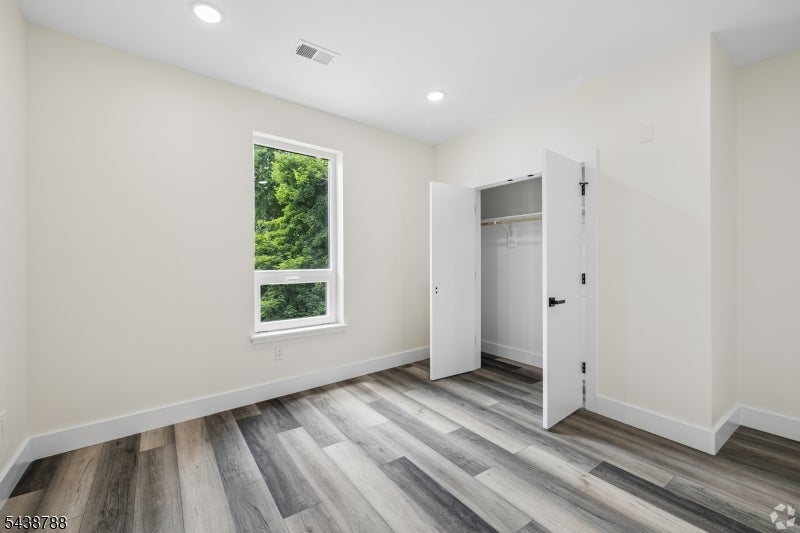 448 - 452 S Orange Ave 202