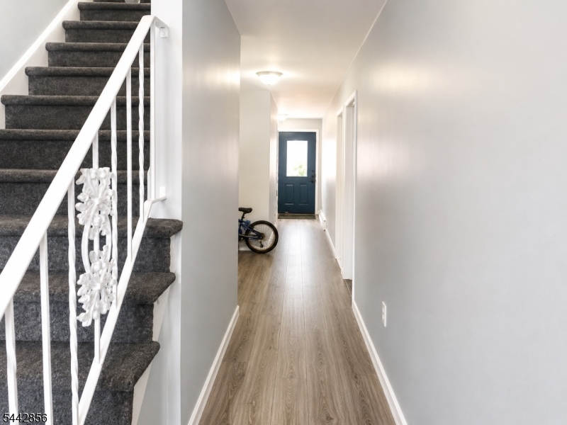 24A Woodedge Ave 4