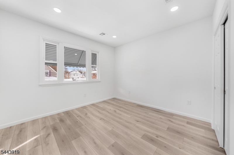 811 Jackson Ave