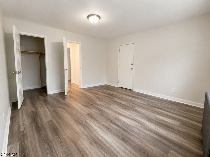 138 E Jersey St 1