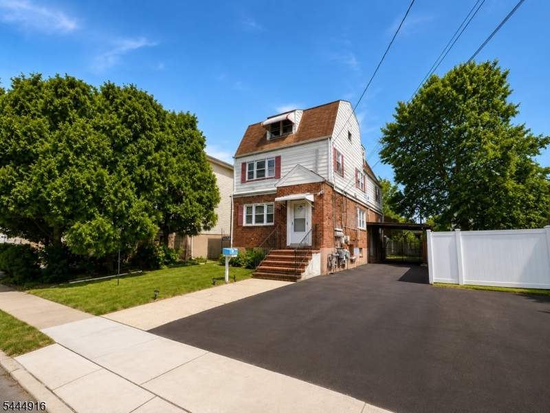 1112 Rivington St 2