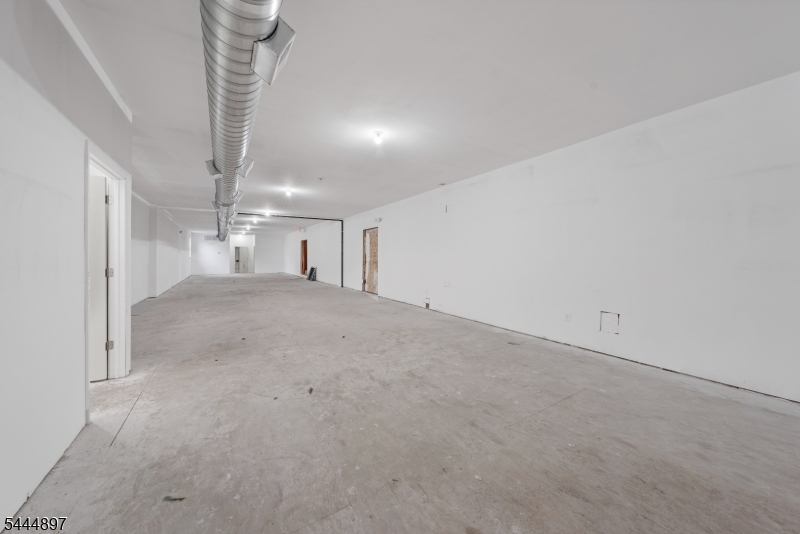 324 2nd St