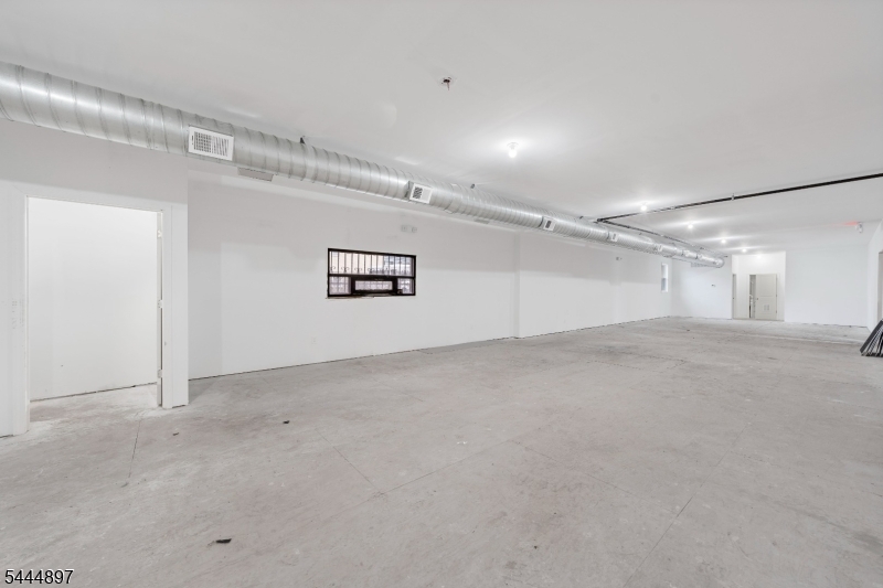 324 2nd St